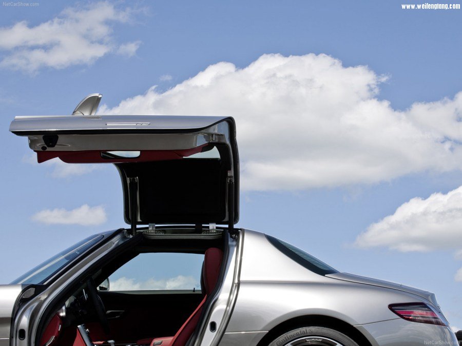 Mercedes-Benz-SLS_AMG-2011-1280-8d.jpg