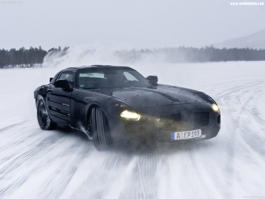 Mercedes-Benz-SLS_AMG-2011-1280-9e.jpg