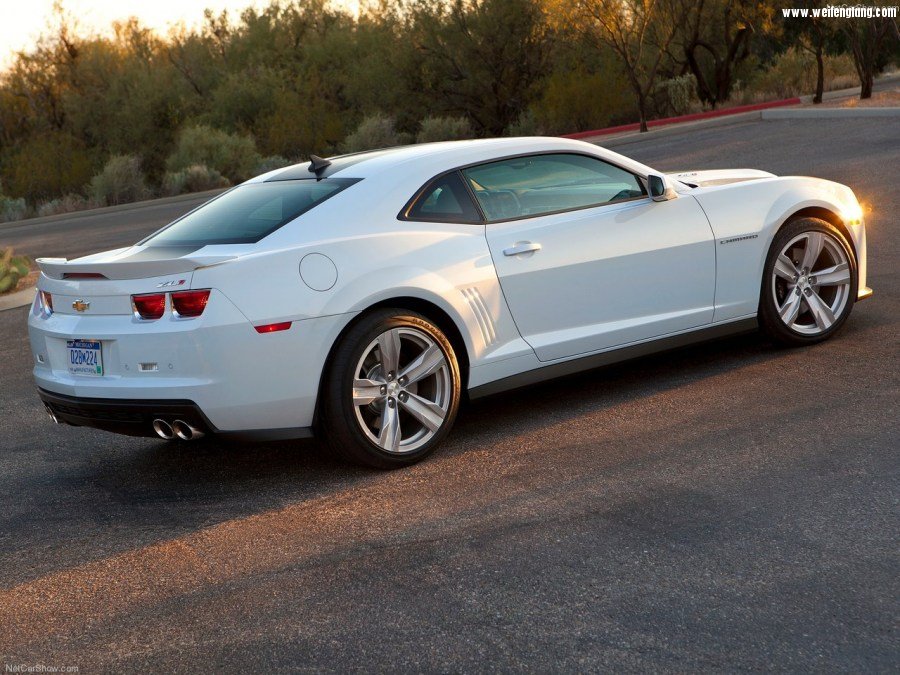 Chevrolet-Camaro_ZL1-2012-1280-19.jpg