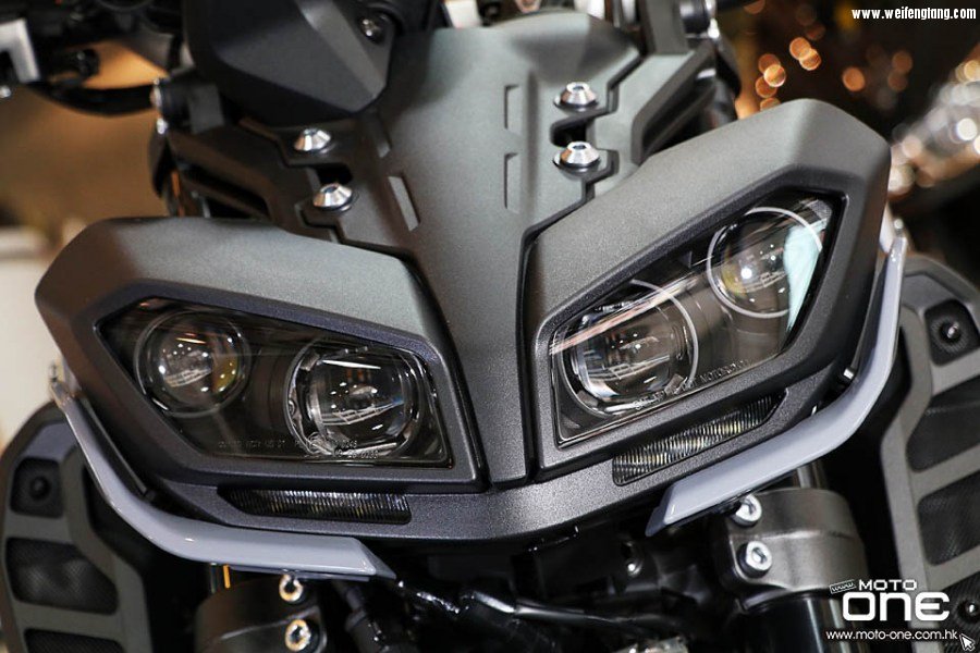 2017_YAMAHA_MT-09_ABS_02.jpg