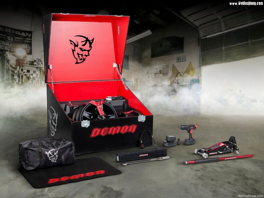 Dodge-Challenger_SRT_Demon-2018-1280-84.jpg