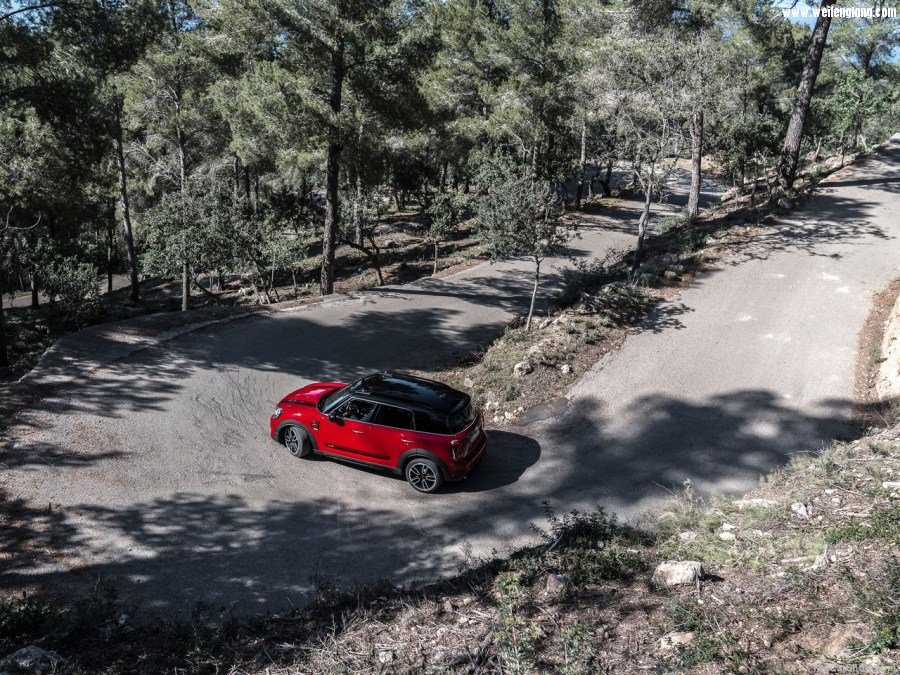 Mini-John_Cooper_Works_Countryman-2018-1280-3f.jpg