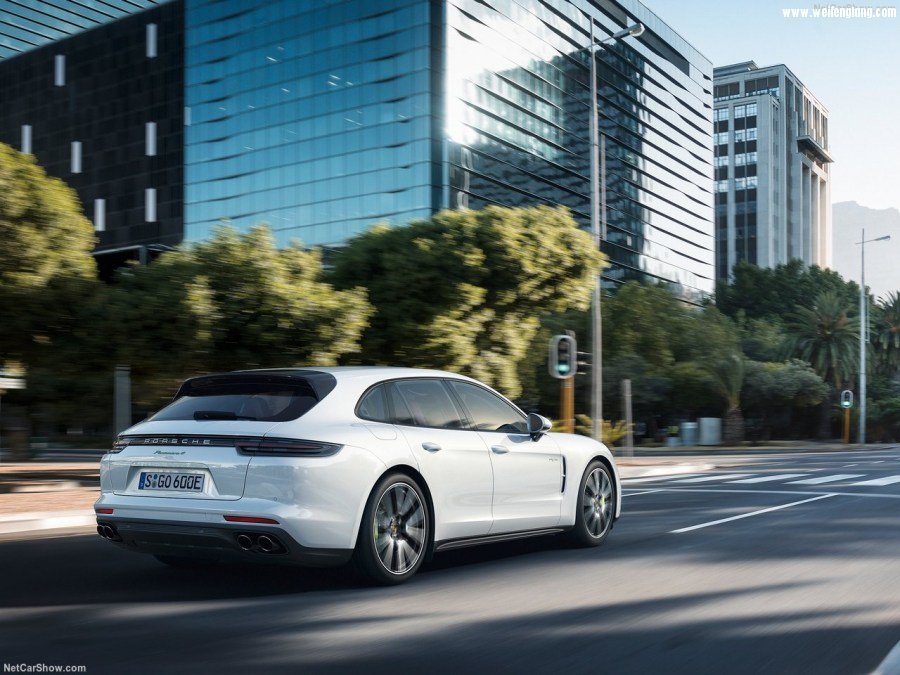 Porsche-Panamera_Sport_Turismo-2018-1280-11.jpg