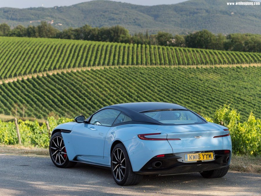 Aston_Martin-DB11_Frosted_Glass_Blue-2017-1280-2d.jpg