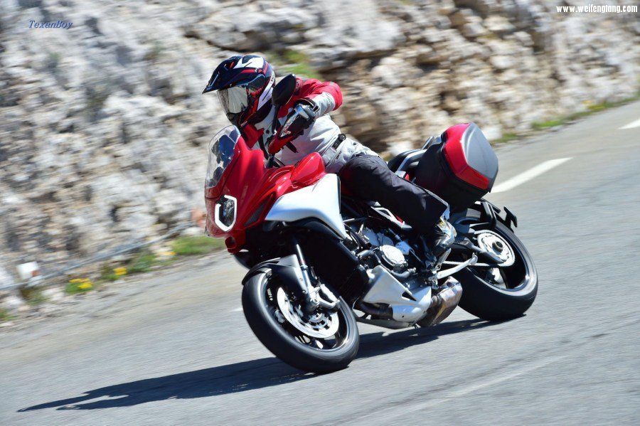 042_mv_agusta_turismo_veloce_800_2015.jpg