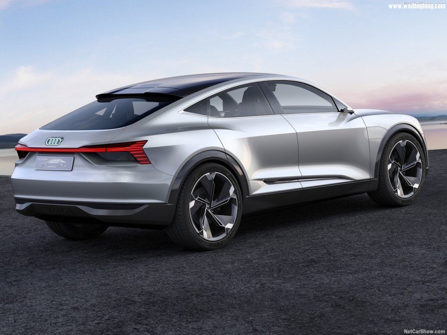 Audi-e-tron_Sportback_Concept-2017-1280-05.jpg