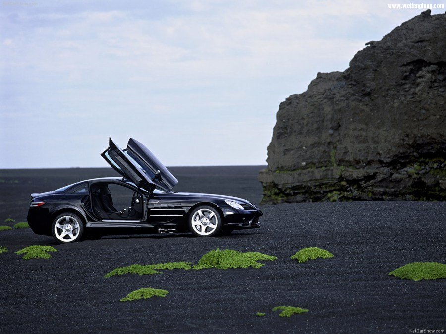 Mercedes-Benz-SLR_McLaren-2004-1280-34.jpg