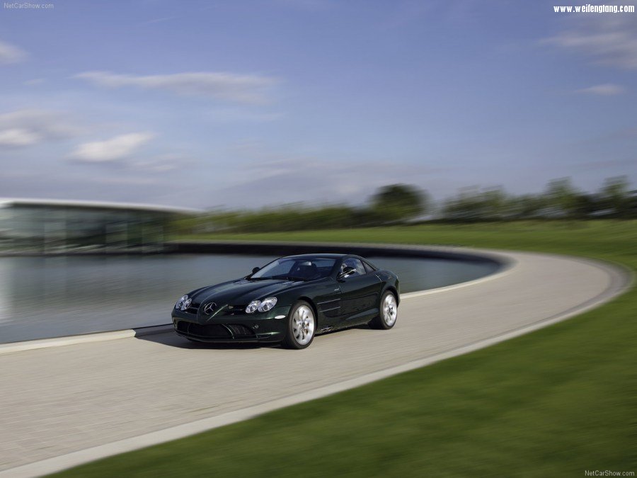 Mercedes-Benz-SLR_McLaren-2004-1280-3b.jpg