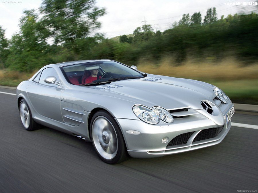 Mercedes-Benz-SLR_McLaren-2004-1280-3d.jpg