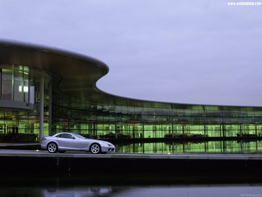 Mercedes-Benz-SLR_McLaren-2004-1280-4a.jpg