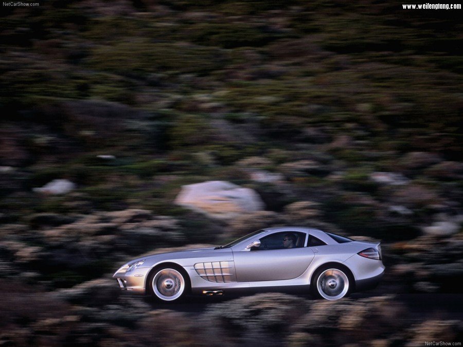 Mercedes-Benz-SLR_McLaren-2004-1280-50.jpg