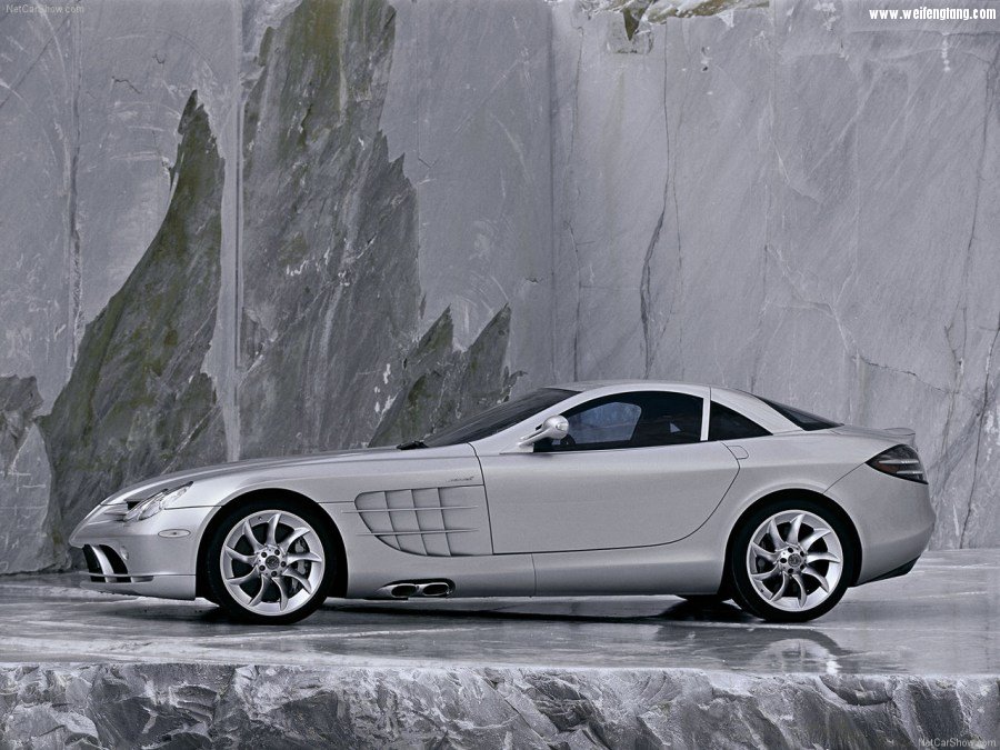 Mercedes-Benz-SLR_McLaren-2004-1280-55.jpg
