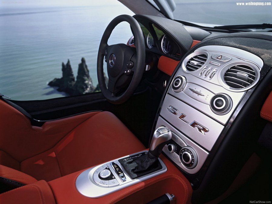 Mercedes-Benz-SLR_McLaren-2004-1280-96.jpg