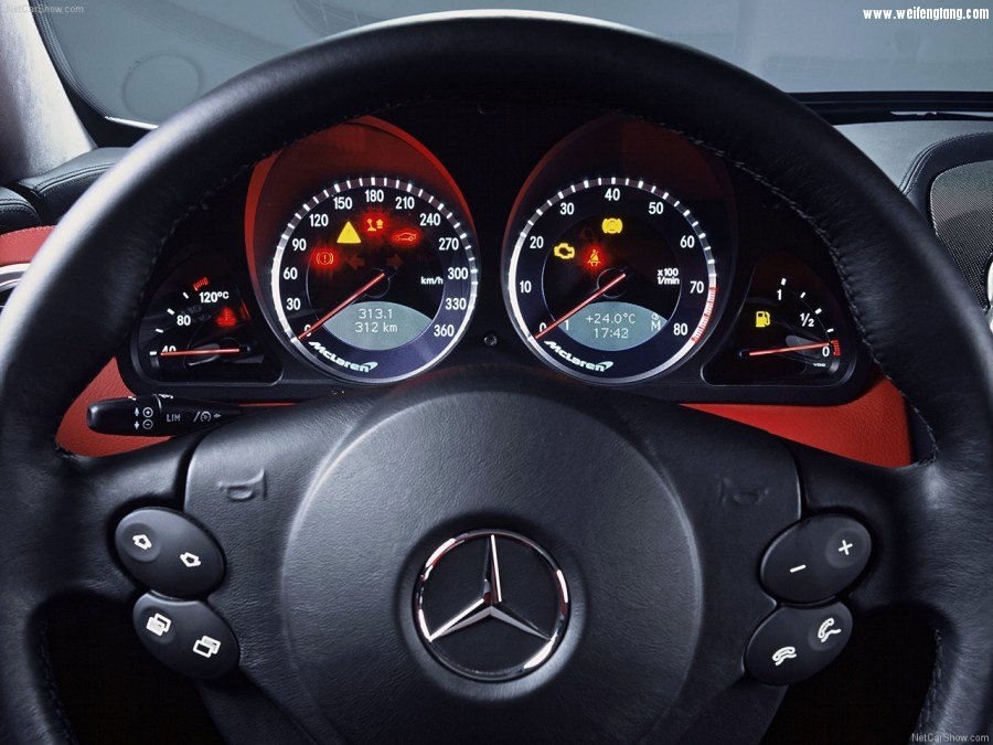 Mercedes-Benz-SLR_McLaren-2004-1280-9b.jpg