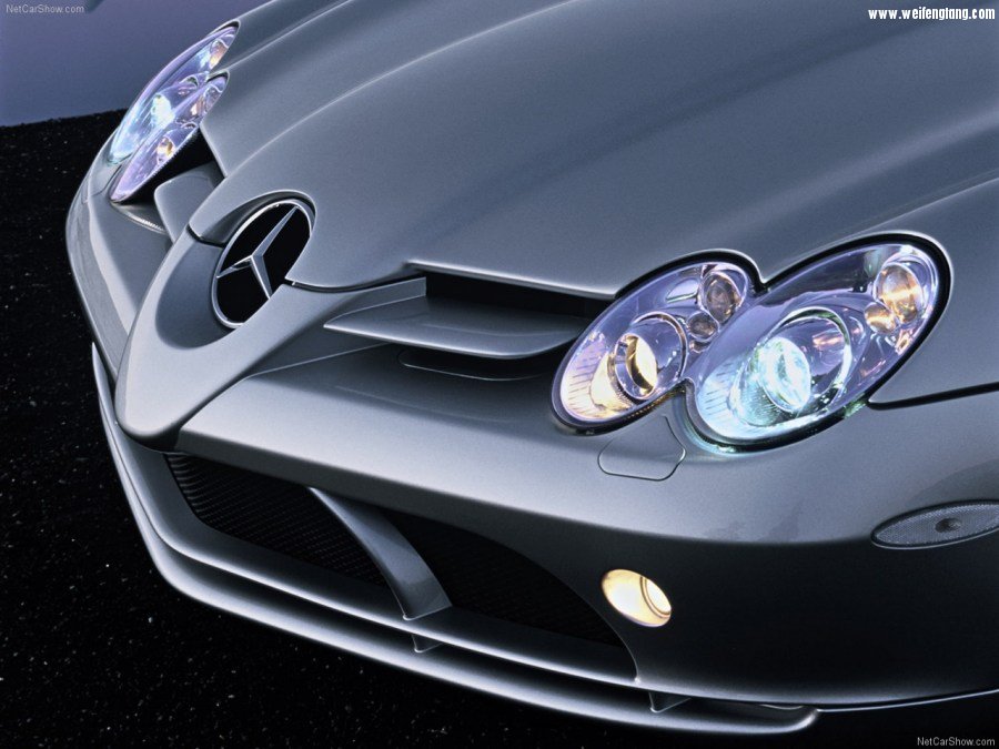 Mercedes-Benz-SLR_McLaren-2004-1280-a6.jpg