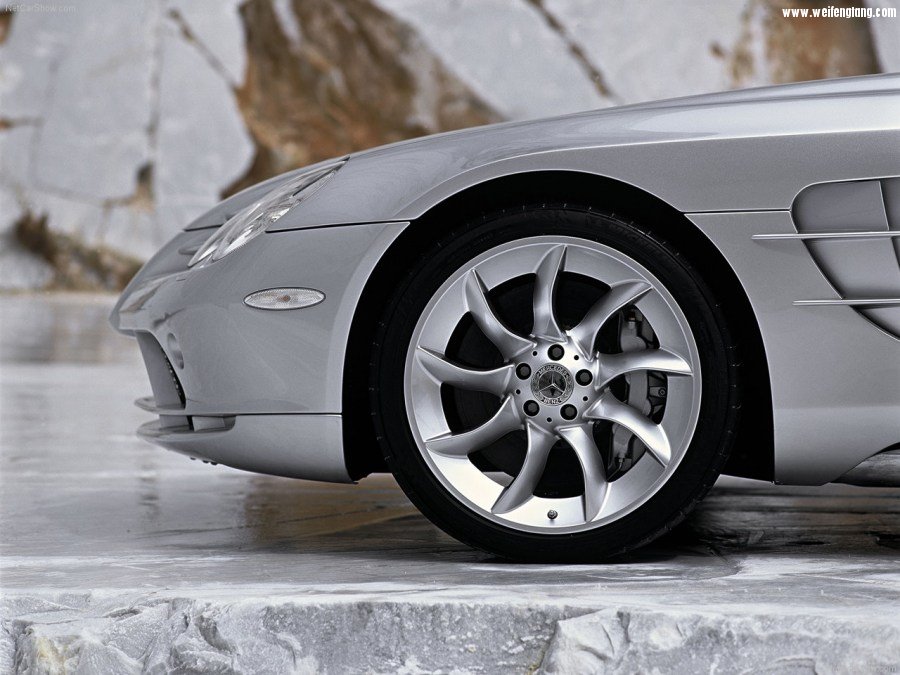 Mercedes-Benz-SLR_McLaren-2004-1280-aa.jpg