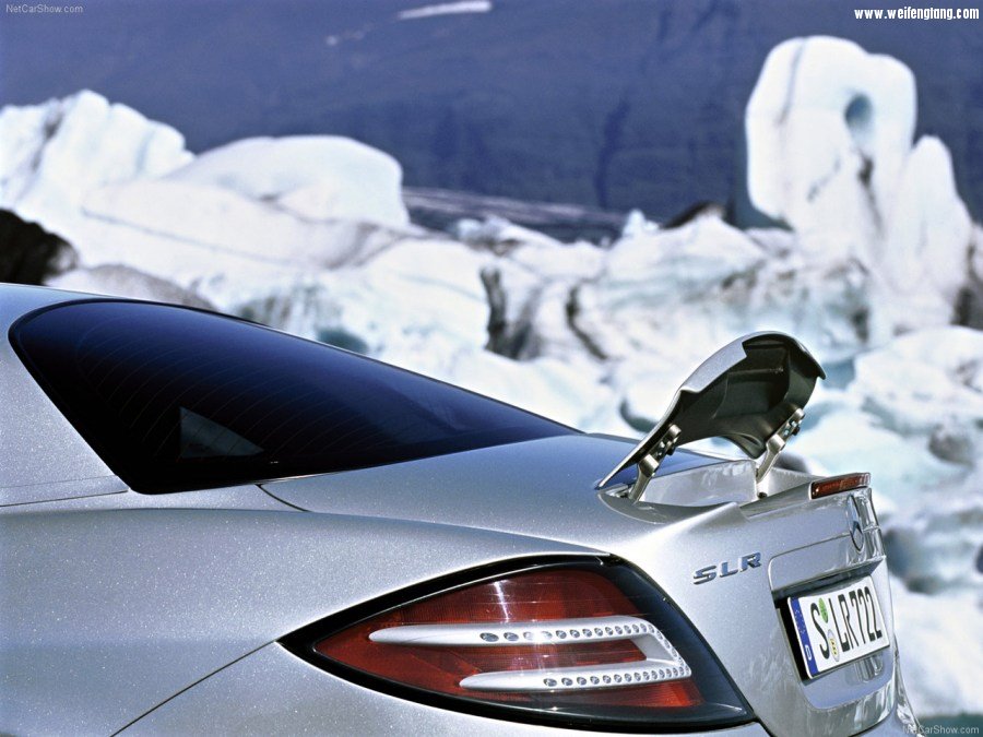 Mercedes-Benz-SLR_McLaren-2004-1280-b0.jpg