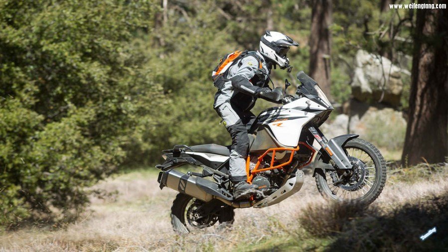 2017-ktm-1090-action-side-teaser.jpg