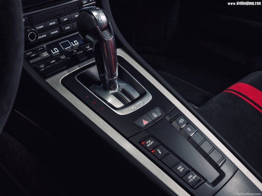 Porsche-911_GT3-2018-1280-8a.jpg