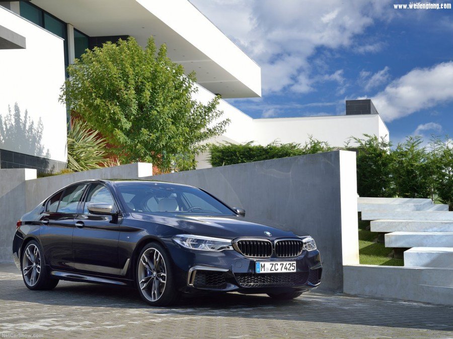 BMW-M550i_xDrive-2018-1280-07.jpg
