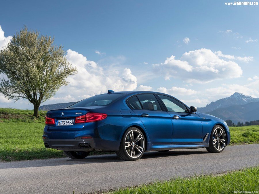 BMW-M550i_xDrive-2018-1280-31.jpg