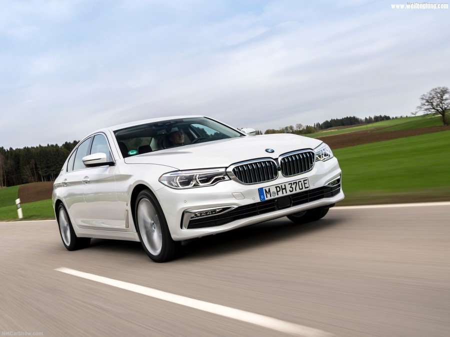 BMW-530e_iPerformance-2018-1280-0c.jpg