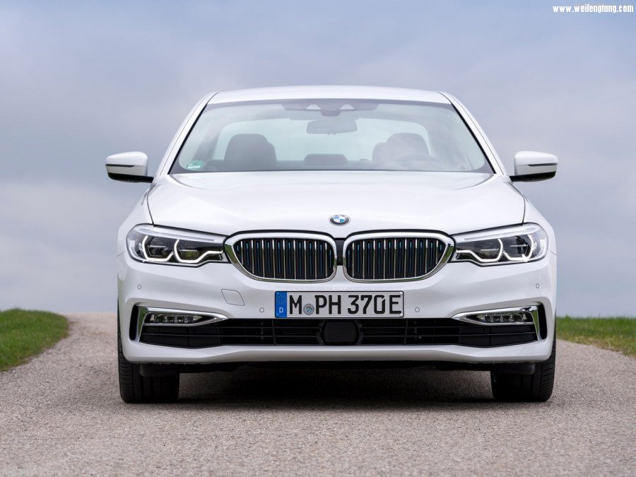 BMW-530e_iPerformance-2018-1280-30.jpg
