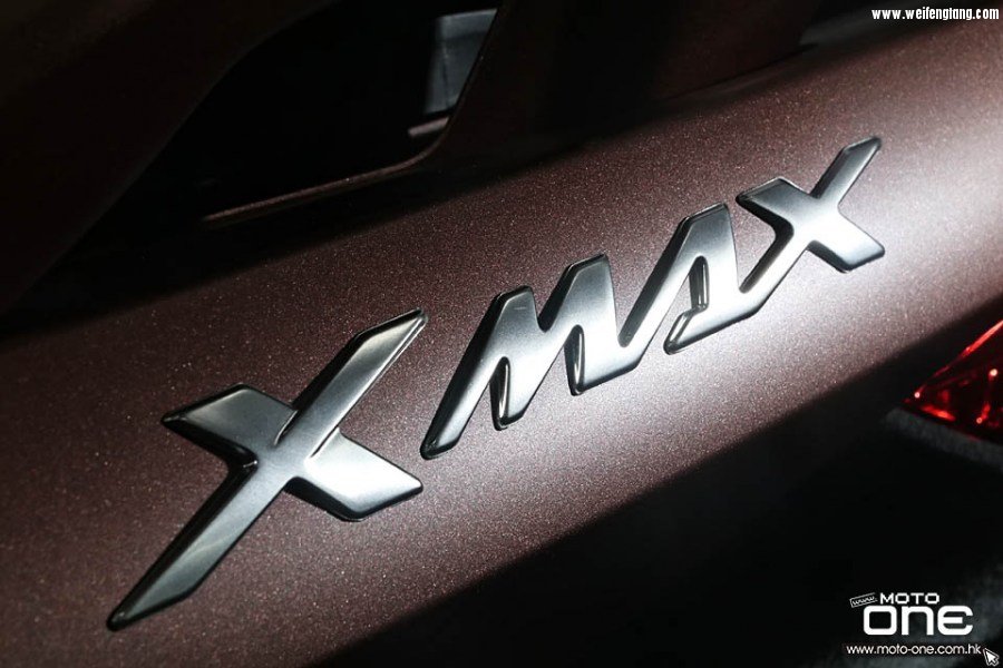 2017_YAMAHA_X-MAX300_19.jpg