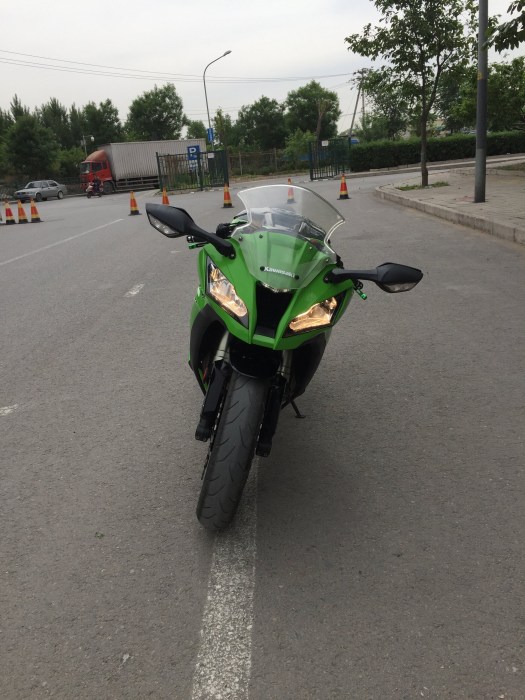 zx10r 1.jpg