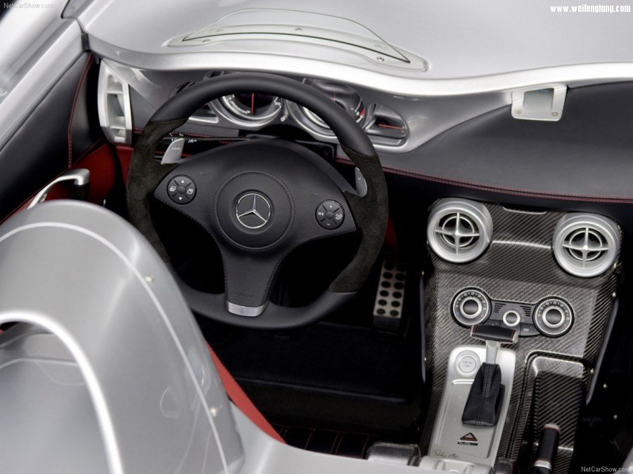 Mercedes-Benz-SLR_Stirling_Moss-2009-1280-1f.jpg