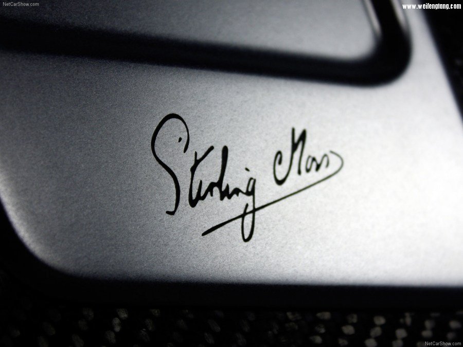 Mercedes-Benz-SLR_Stirling_Moss-2009-1280-25.jpg