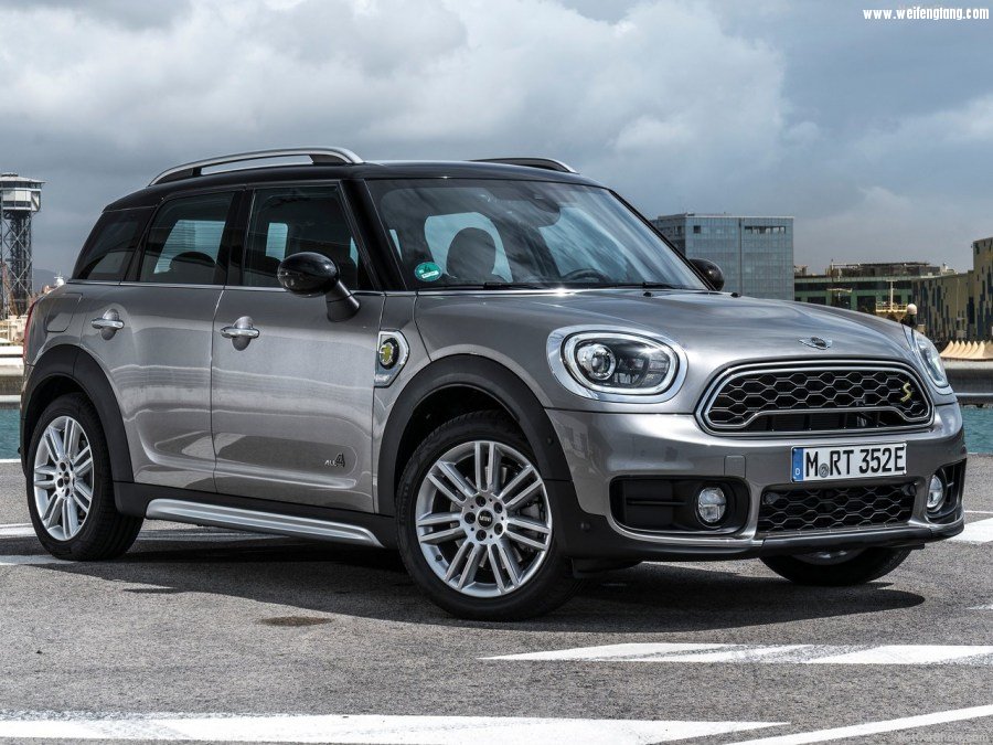 Mini-Countryman_Plug-in_Hybrid-2017-1280-03.jpg