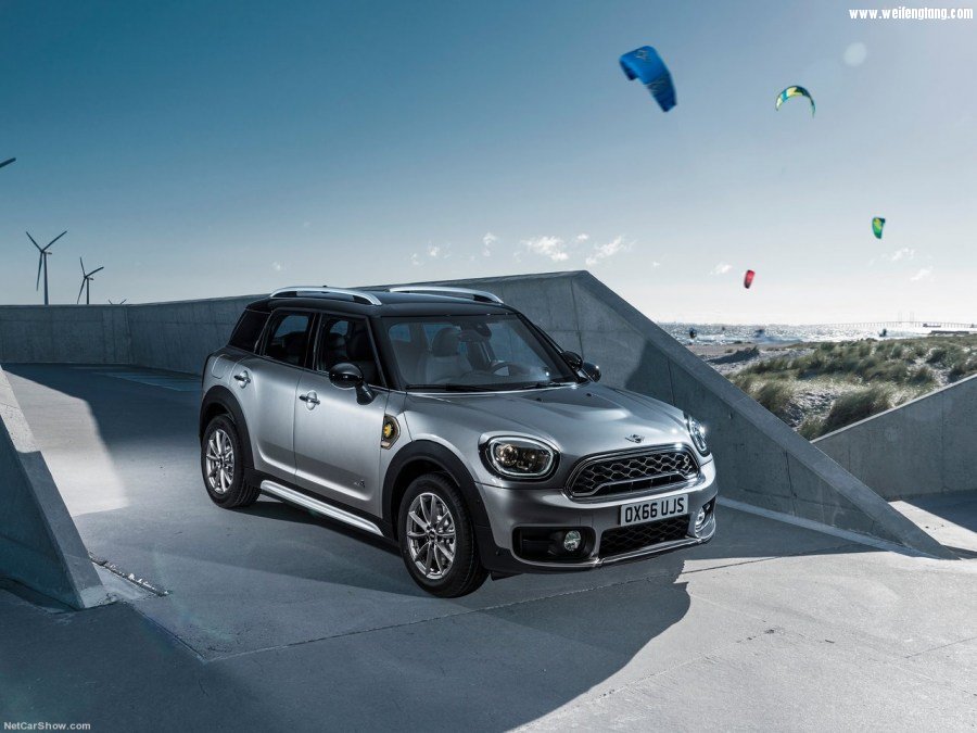 Mini-Countryman_Plug-in_Hybrid-2017-1280-0b.jpg