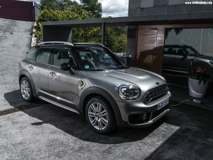 Mini-Countryman_Plug-in_Hybrid-2017-1280-16.jpg
