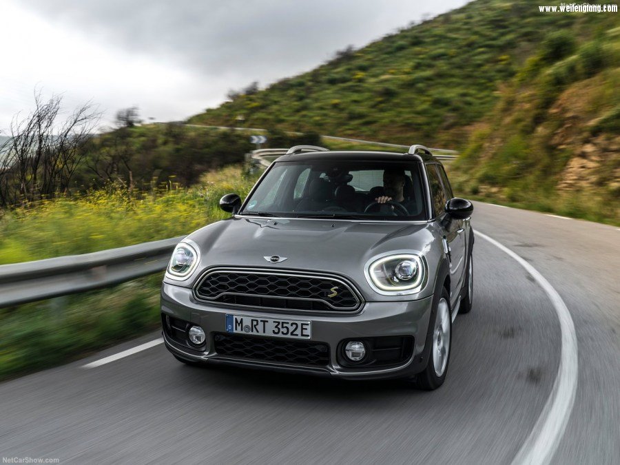 Mini-Countryman_Plug-in_Hybrid-2017-1280-27.jpg