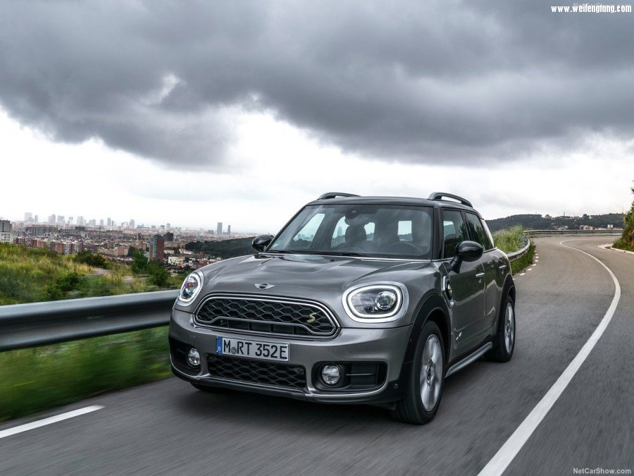 Mini-Countryman_Plug-in_Hybrid-2017-1280-2d.jpg
