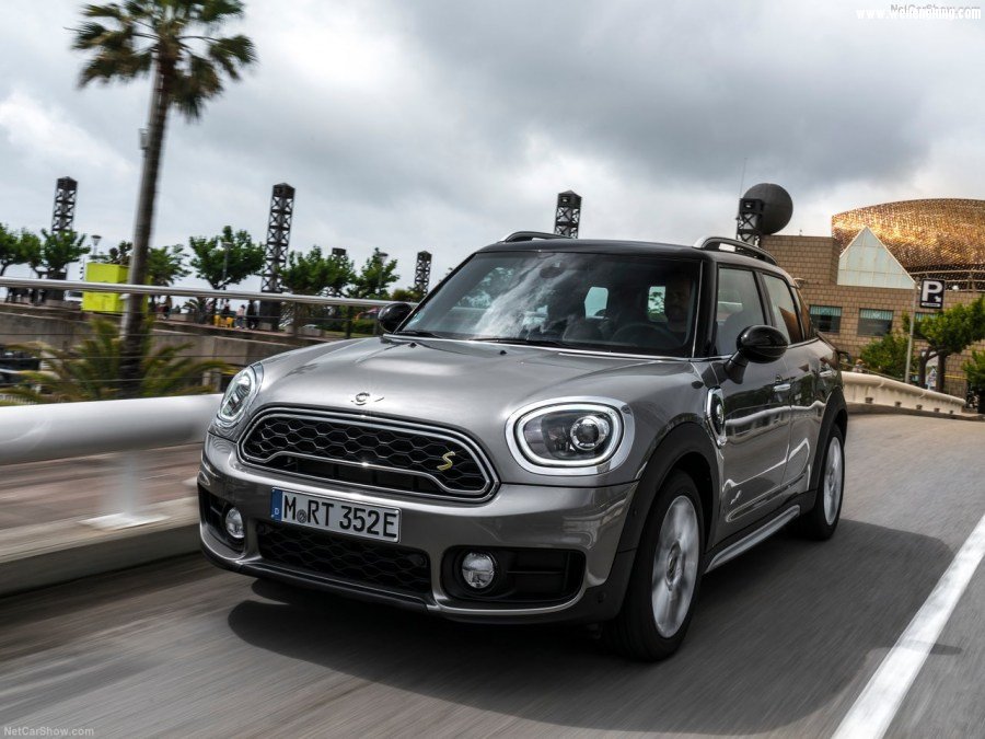 Mini-Countryman_Plug-in_Hybrid-2017-1280-2f.jpg