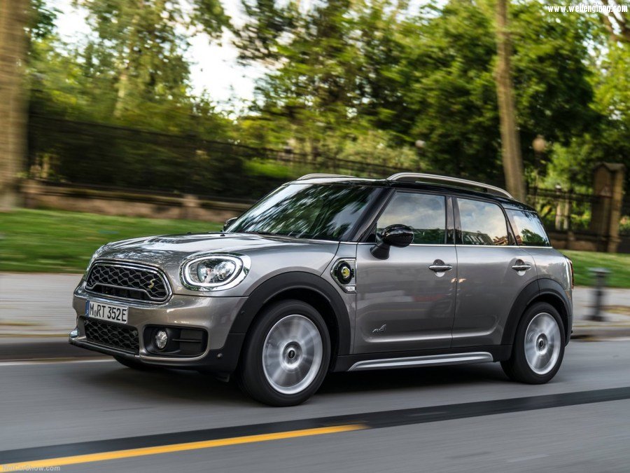 Mini-Countryman_Plug-in_Hybrid-2017-1280-3d.jpg