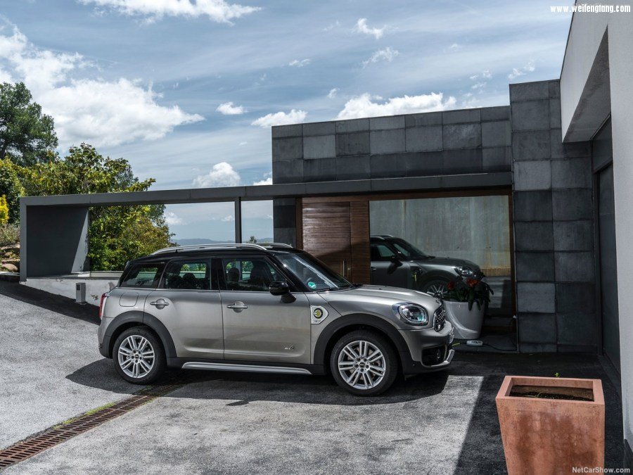 Mini-Countryman_Plug-in_Hybrid-2017-1280-51.jpg