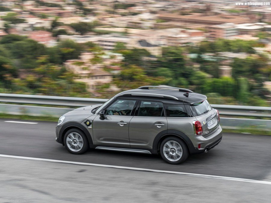 Mini-Countryman_Plug-in_Hybrid-2017-1280-71.jpg