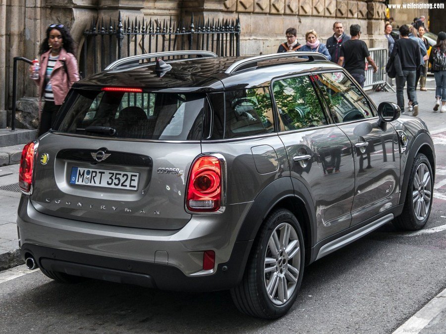 Mini-Countryman_Plug-in_Hybrid-2017-1280-75.jpg