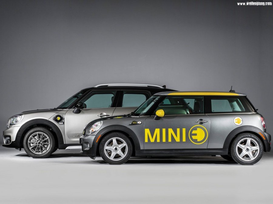Mini-Countryman_Plug-in_Hybrid-2017-1280-83.jpg