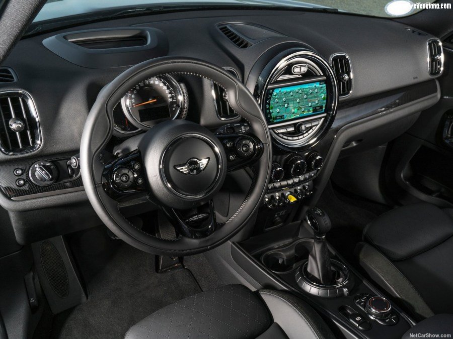 Mini-Countryman_Plug-in_Hybrid-2017-1280-86.jpg