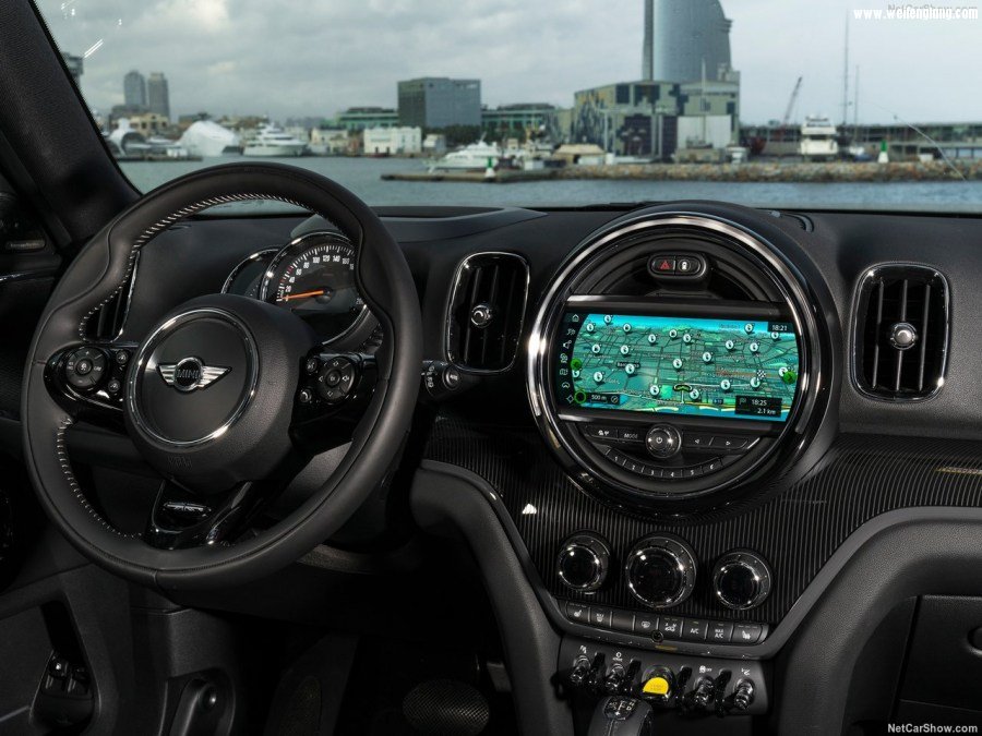 Mini-Countryman_Plug-in_Hybrid-2017-1280-88.jpg