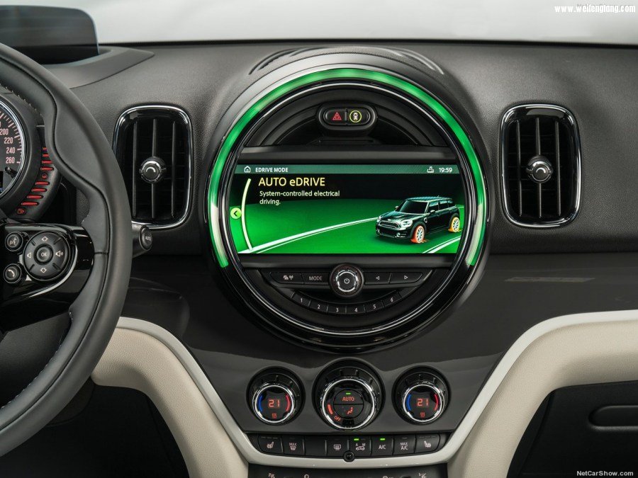 Mini-Countryman_Plug-in_Hybrid-2017-1280-92.jpg