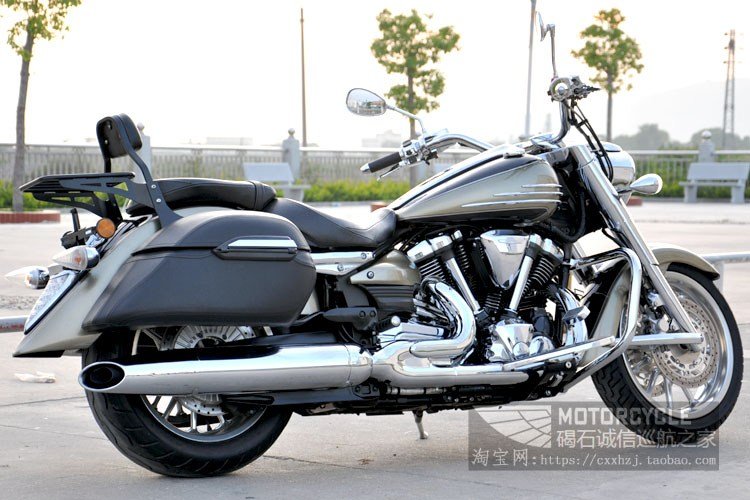 15款雅马哈午夜之星1900金色 (3)改.jpg