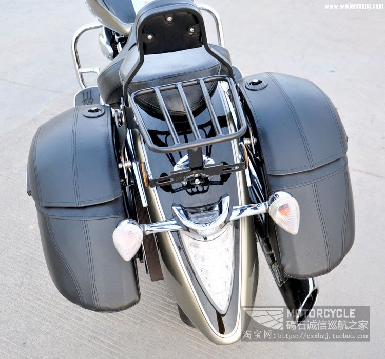 15款雅马哈午夜之星1900金色 (19)改.jpg