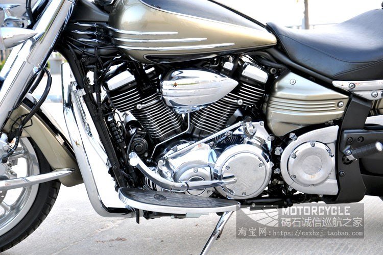 15款雅马哈午夜之星1900金色 (13)改.jpg