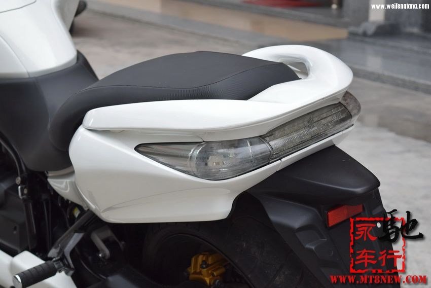 201506mbk95qmqbo9nob55.jpg