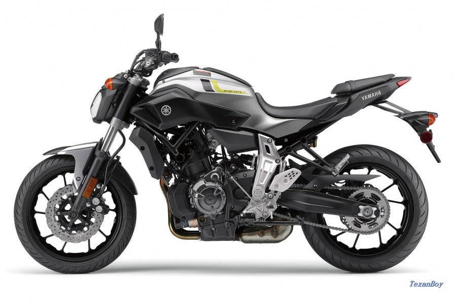 2017-Yamaha-FZ-07c.jpg